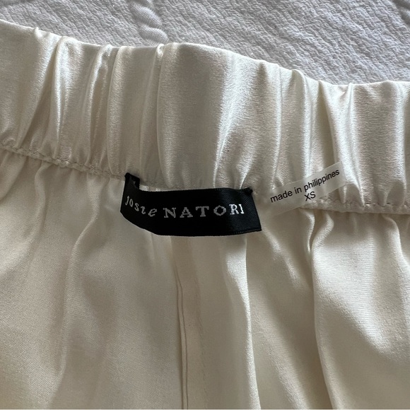 NWT JOSIE NATORI SLEEK LACE PJ SET - Picture 7 of 10